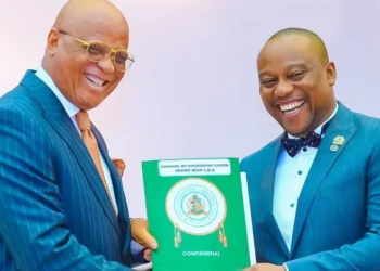 Akwa-Ibom Commissioner Resigns as Gov Eno Defects to APC