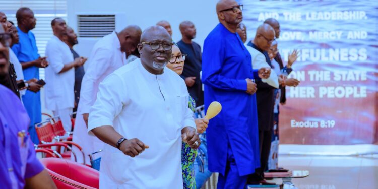 Oborevwori Approves Internal Road Network at College of Education, Mosogar