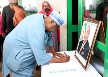 PSC VISITS ARASE FAMILY, PRAYS FOR PEACEFUL REPOSE OF HIS SOUL, SAYS NIGERIA HAS LOST A GREAT PATRIOT -opens condolence register at its Corporate Headquarters