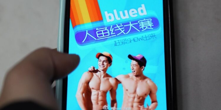 China Shuts Down Gay Dating Apps on Mobile Stores