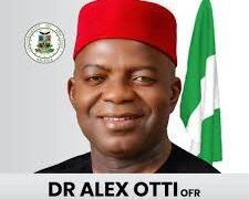 Otti Rewards Service: Abia Governor Hikes NYSC Allowance From ₦4,000 To ₦50,000